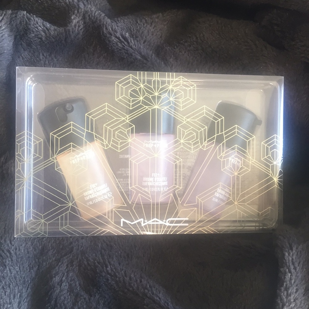 MAC Snowball Kit / PREP AND PRIME Limited Edition